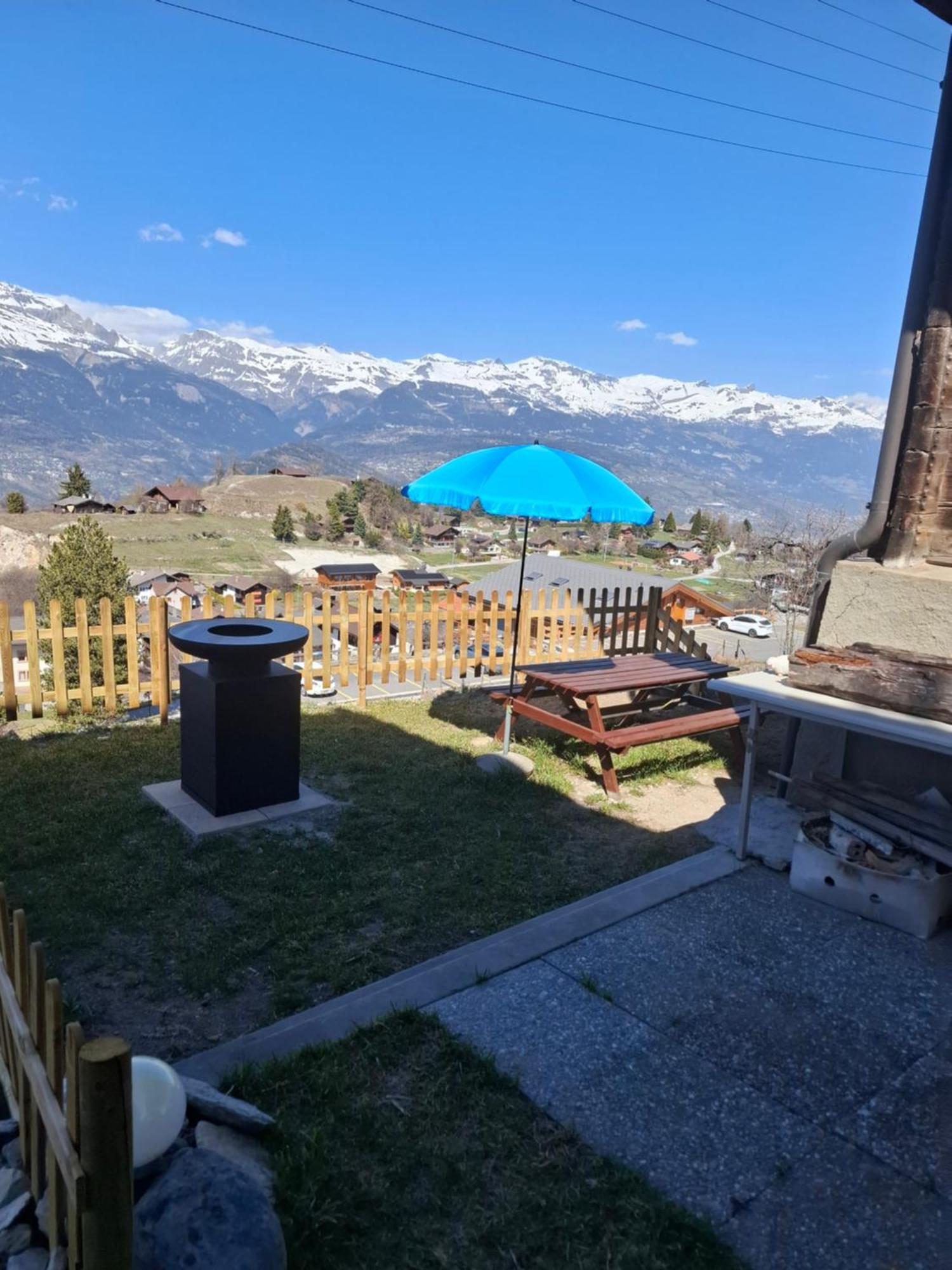 Appartement Nax अपार्टमेंट Nax
